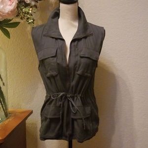 Sleeveless Cinch Waist Vest by Maison Jules